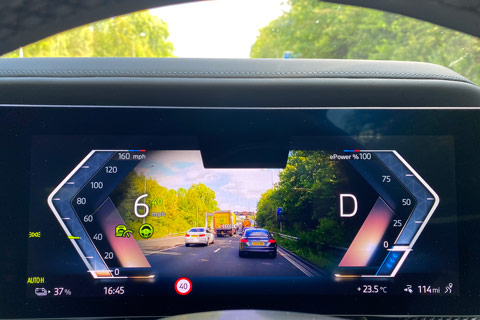  BMW i7 xDrive60 M Sport Dashboard