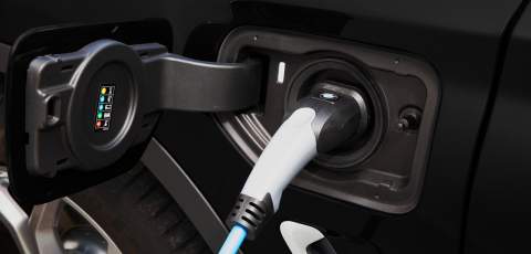 BMW X3 xDrive30e charging