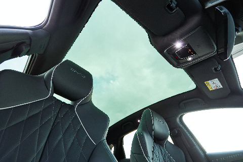 BYD SEAL panoramic roof