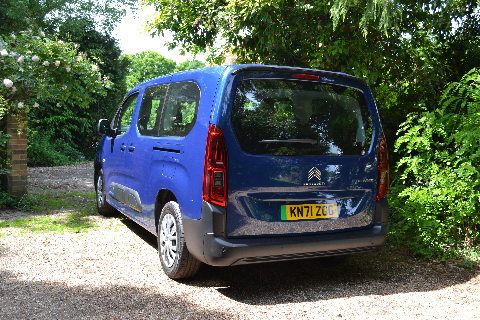 Citroën ë-Berlingo rear three-quarter