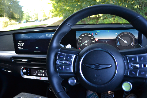 Genesis GV60 dash