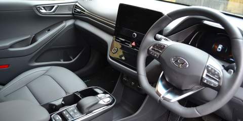 Hyundai IONIQ Electric front interior