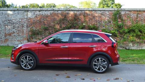 Kia Niro side view