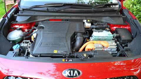 Kia Niro engine under the bonnet