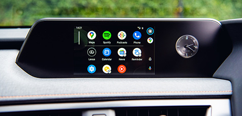 Lexus UX 300e infotainment 