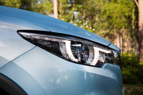 MG ZS front light side view