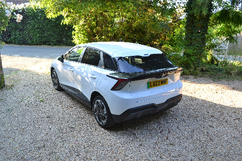 MG4 EV rear three-quarter