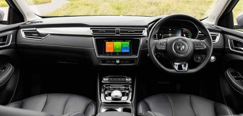 MG5 EV infotainment