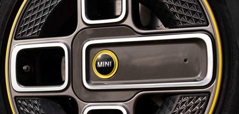 MINI Electric bumper