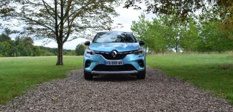 Renault Captur E-TECH Plug-in hybrid dash