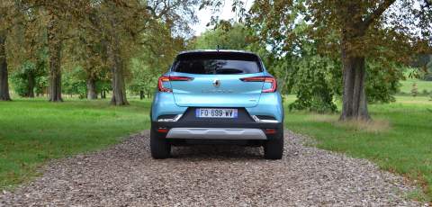 Renault Captur E-TECH Plug-in hybrid dash