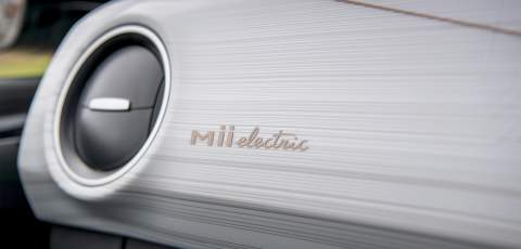 4 SEAT Mii Electric dash