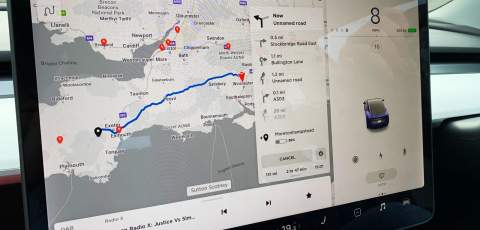 Tesla Model 3 Performance sat nav