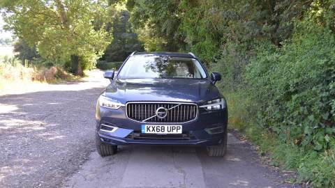 XC60 front view