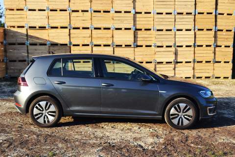 2019 Volkswagen e-Golf review